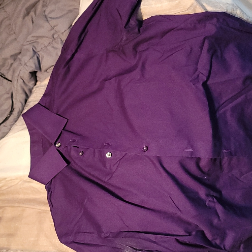J Ferrar Men's Purple dress shirt